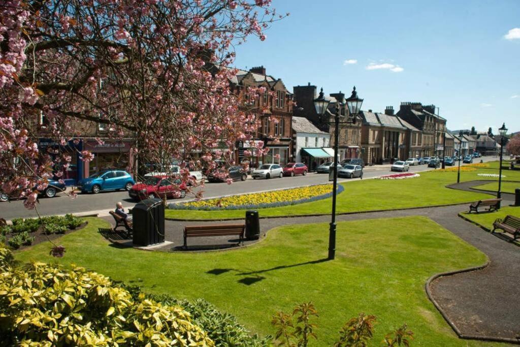 Cosy Authentic Flat In The Heart Of Galashiels Buitenkant foto