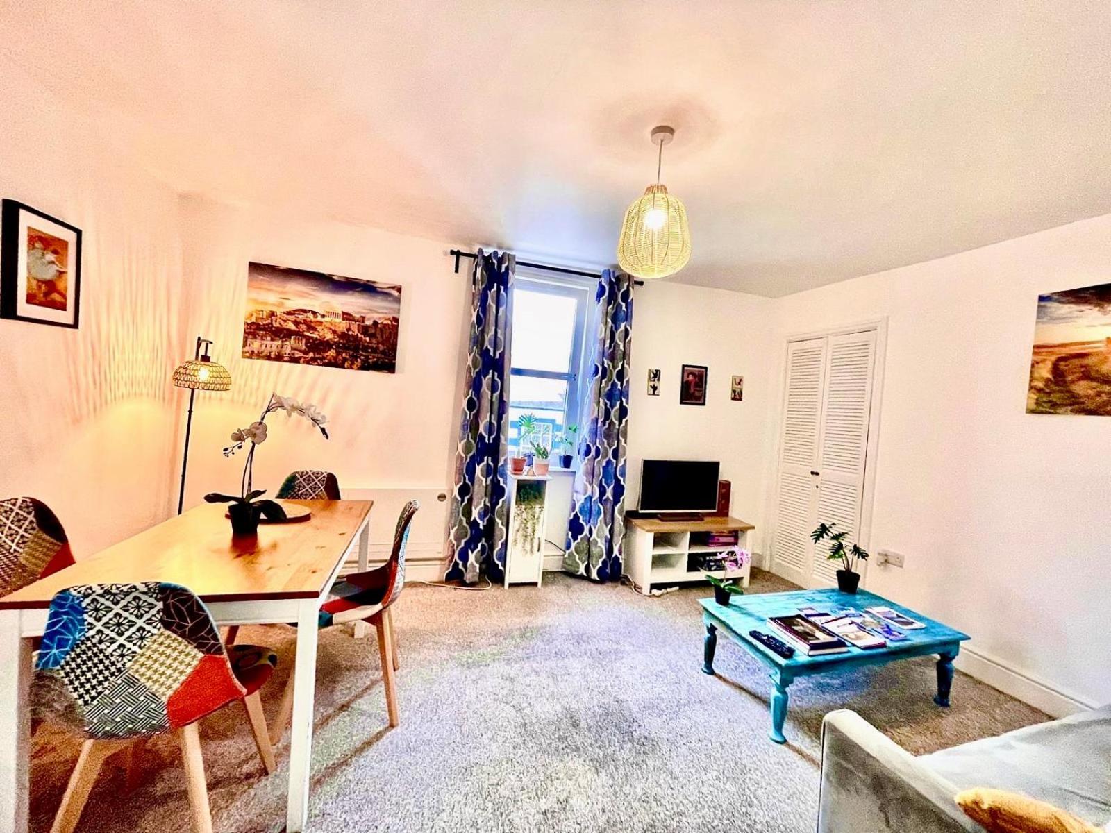 Cosy Authentic Flat In The Heart Of Galashiels Buitenkant foto